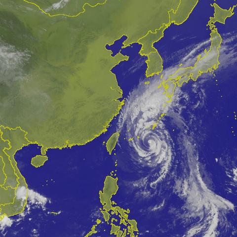 台风康妮逼近东南沿海，多地拉响红色警报