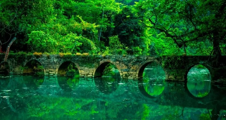 荔波天气，山水间的气候密码与出行指南